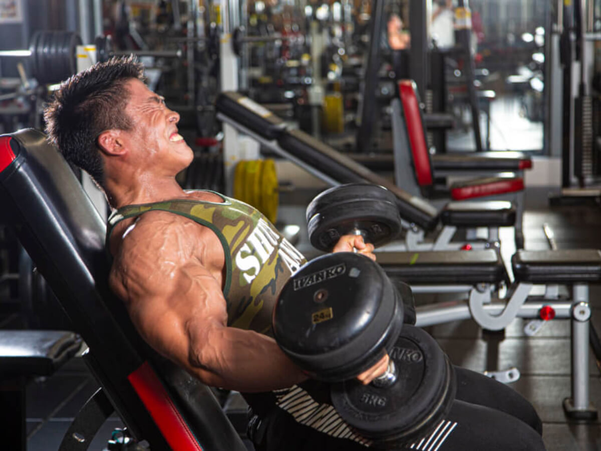 5分割で基本の筋トレ種目で構成｜ボディビル日本チャンピオンの