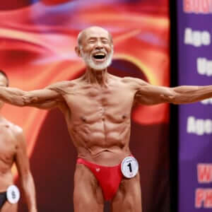 62歳でボディビルを始め、81歳で念願の日本一。いくつになっても肉体は進化する！