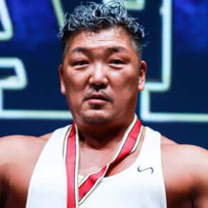 元プロキックボクサー、53歳柔道整復師のボディコンテストへの挑戦