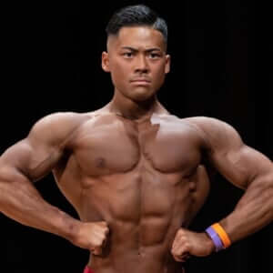 アジア人男子で唯一の出場！体もすごい、パワーリフティング日本チャンピオンが国際大会に挑む