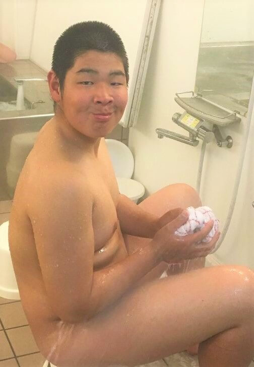 Before18歳の頃（体重97kg、体脂肪率30％台）