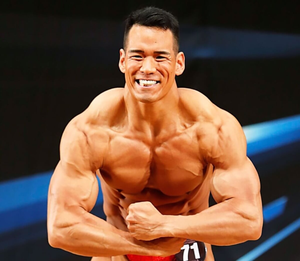 まるで超人ハルク！登録者70万人YouTuber・芳賀セブンが魅せた体重92kg