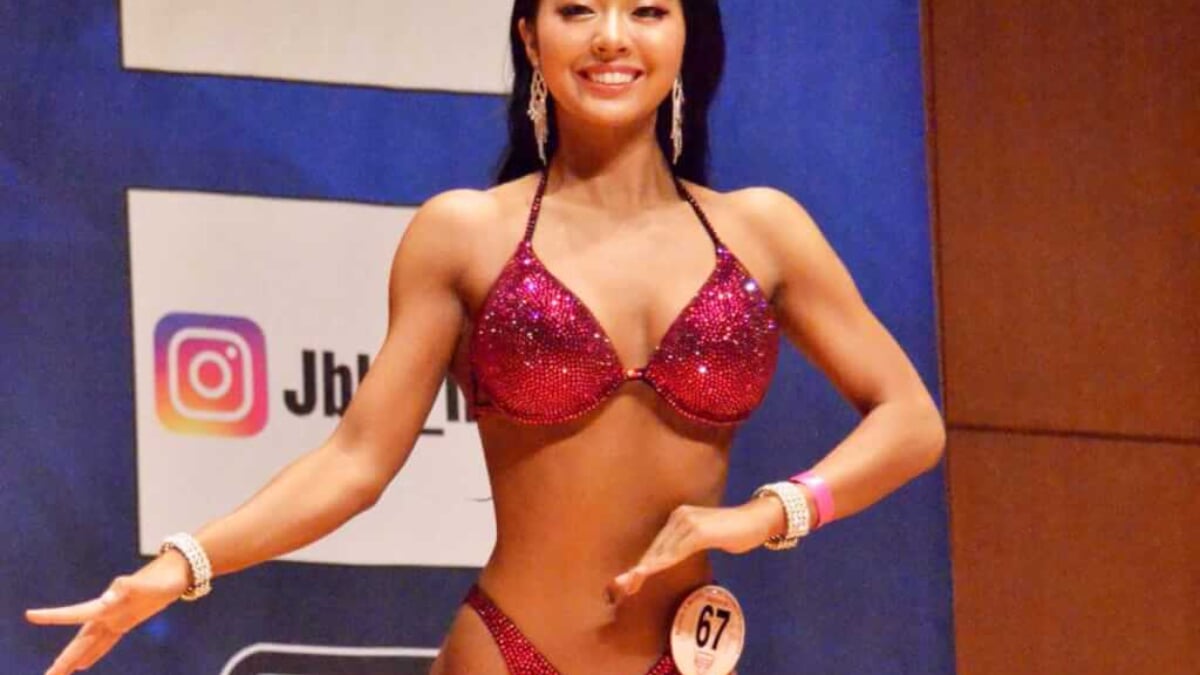 ★SVビキニ　JBBF コンテストビキニ 16歳の高校生、ビキニフィットネス初舞台は涙のポージング | FITNESS
