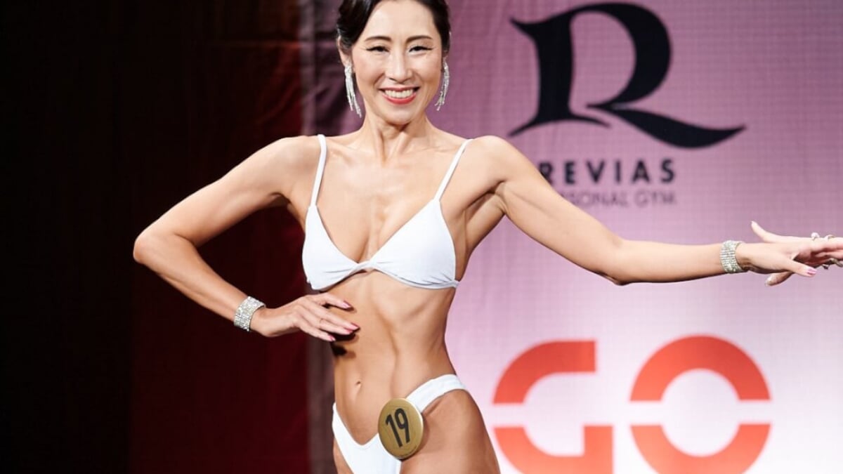 女王君臨！“美の曲線”を作り上げビキニ＆ロングドレスで優美に