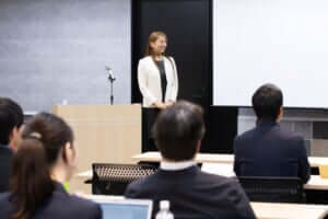 日比谷国際ビルで開催された「スローカロリー研究会」の様子