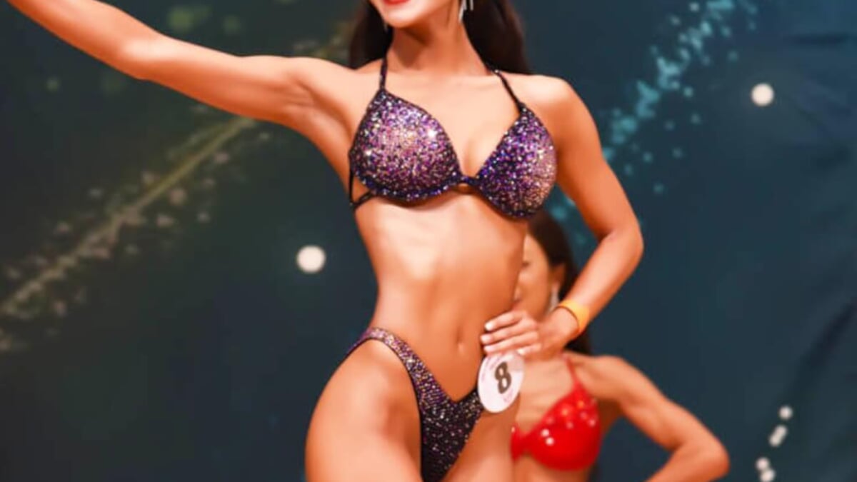 ビキニ優勝の28歳ECコンサルタントが作り上げた丸く発達したヒップ