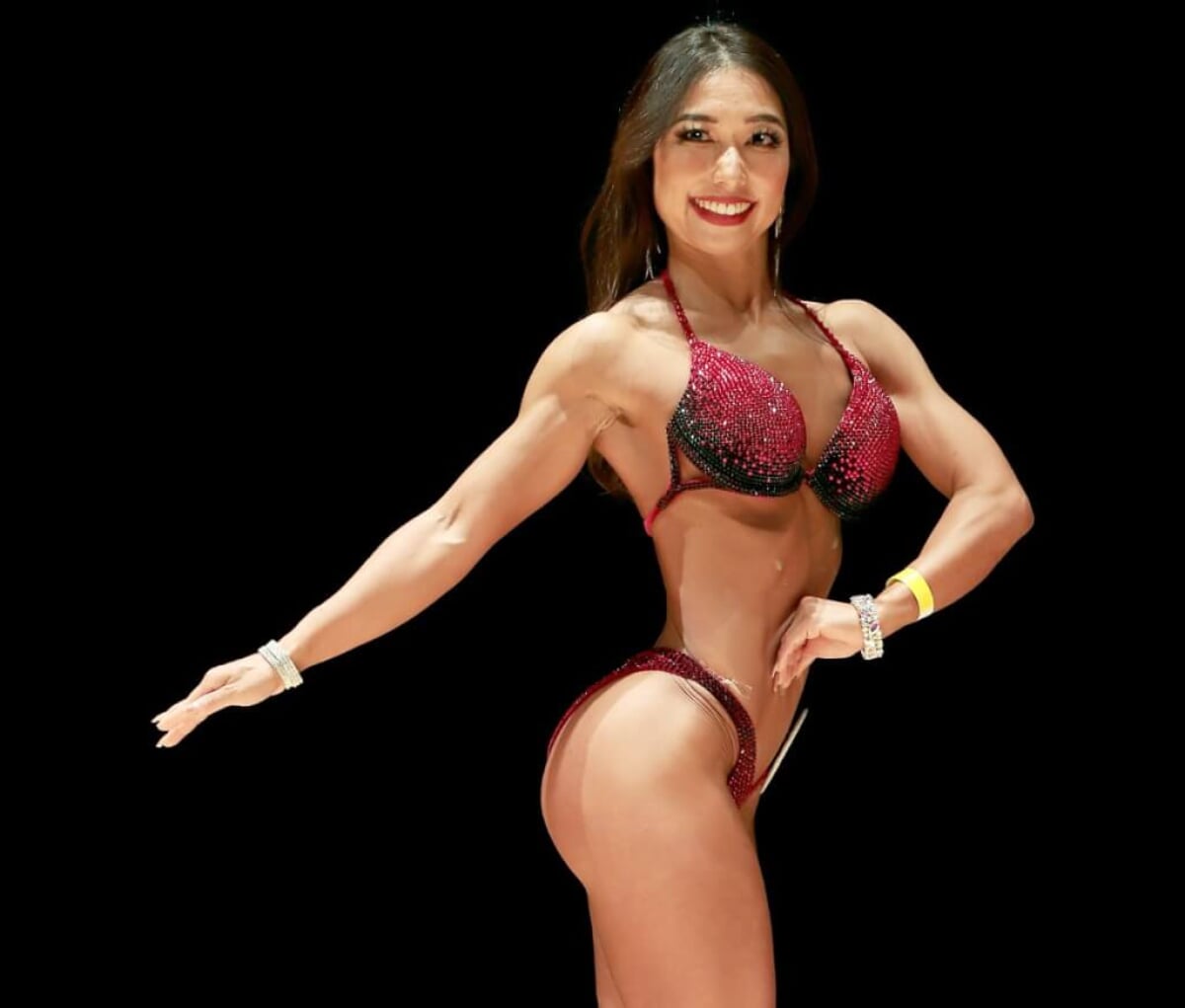 43歳・インストラクターがビキニフィットネスで2冠 「ヒップの形にも