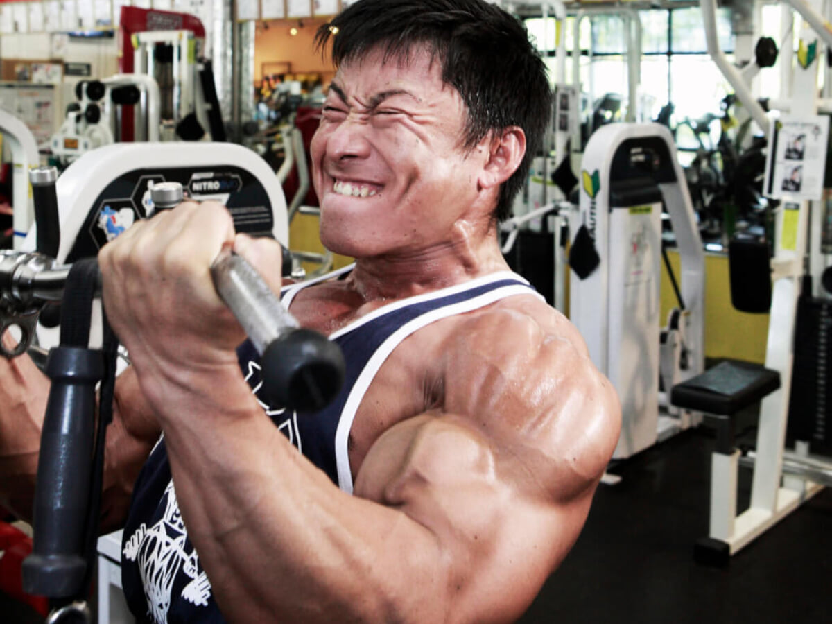 その腕トレ、むしろマイナス？」鈴木雅が理論を解説──“形の悪い筋肉