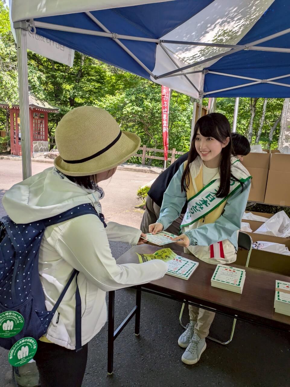 ミス日本みどりの大使の佐塚こころさん