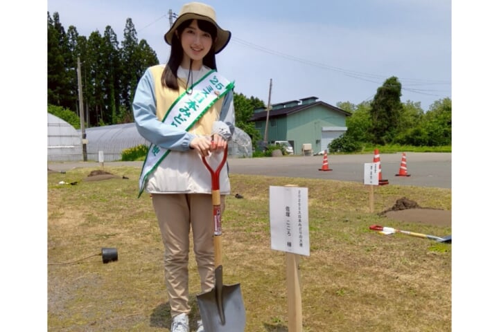 ミス日本みどりの大使　佐塚こころさん