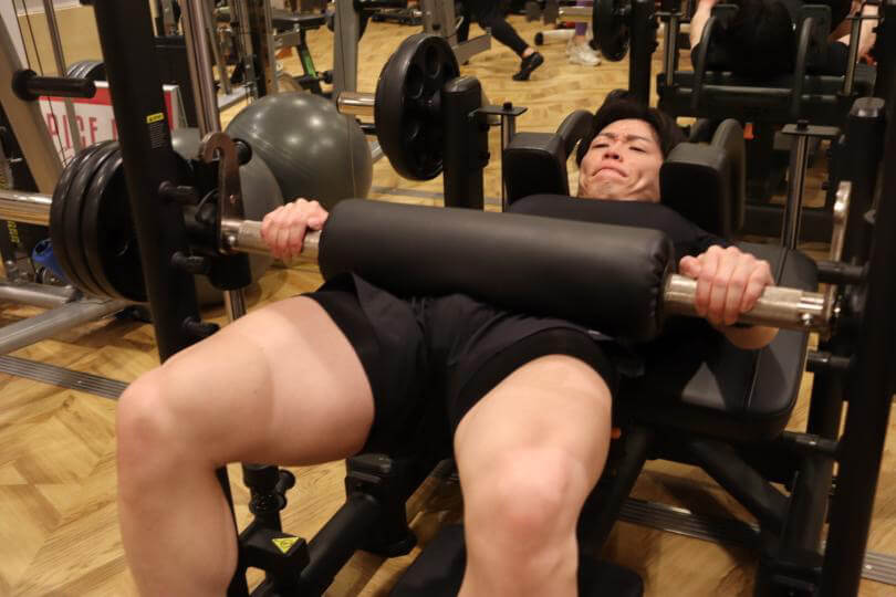 男性の尻トレ