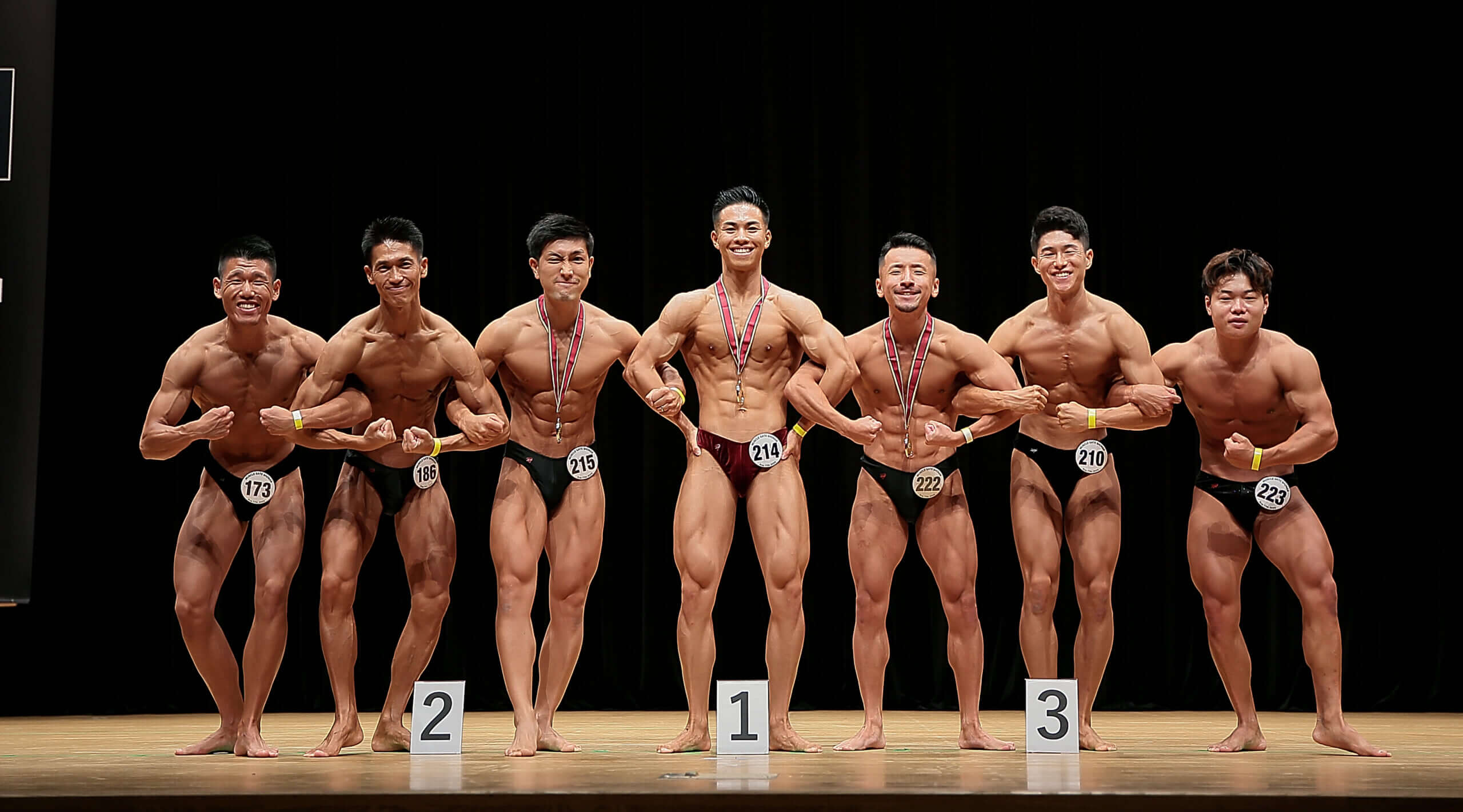 マッスルゲート結果】ステージで巻き起こる白熱した戦いに、観客も大