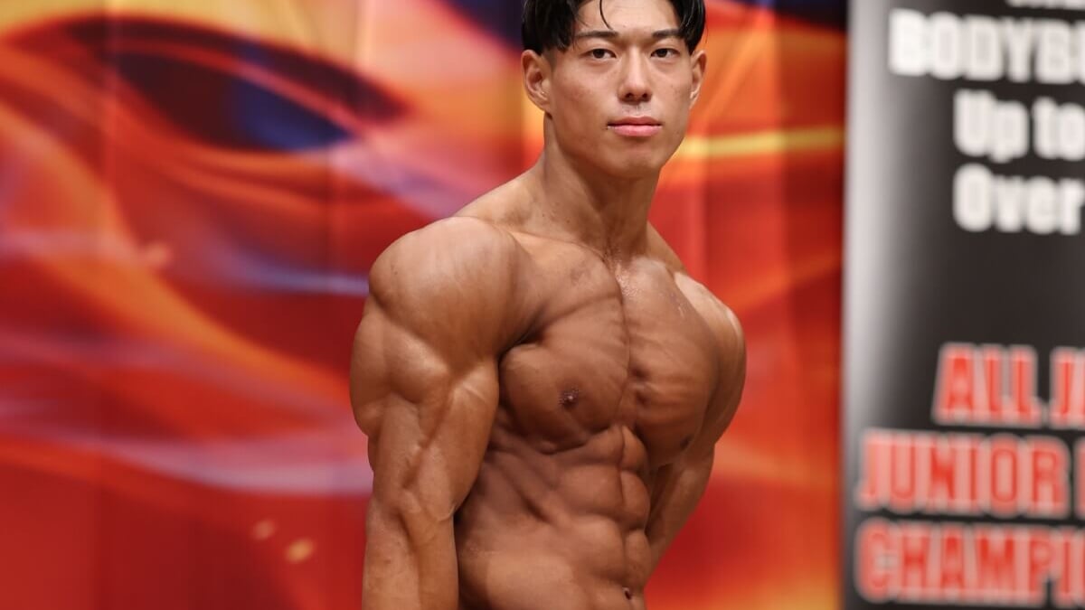 お尻までバリバリに絞れたマッスルボディで170名の頂点に！ボディビル1