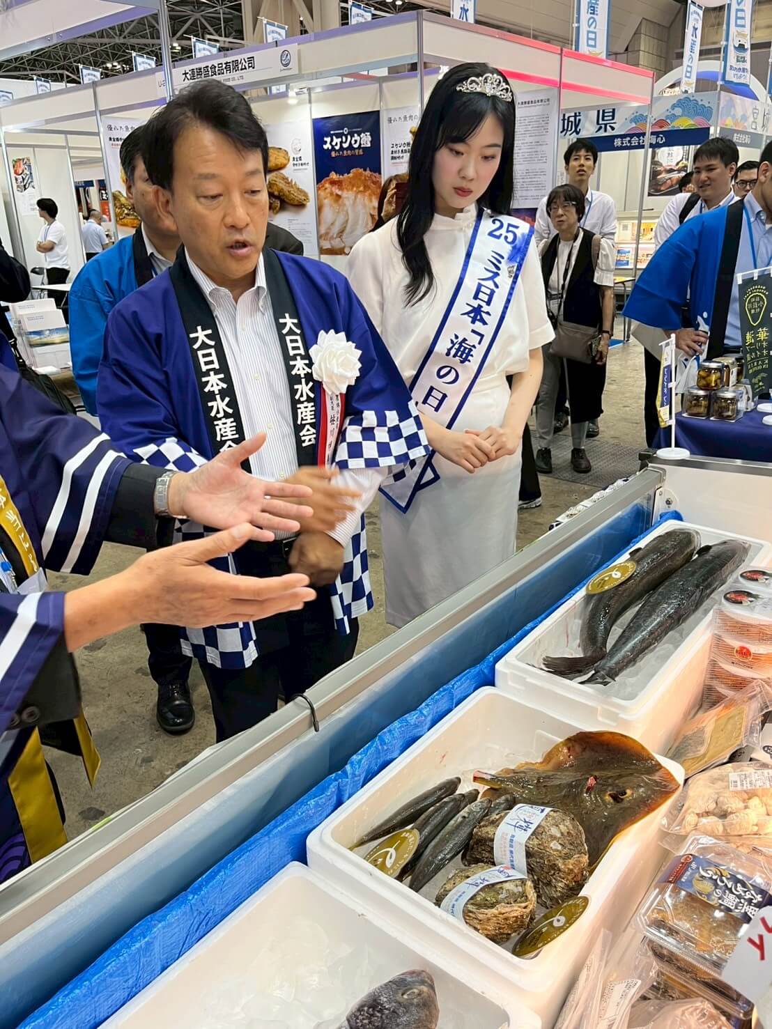 ミス日本「海の日」の高橋彩乃さん