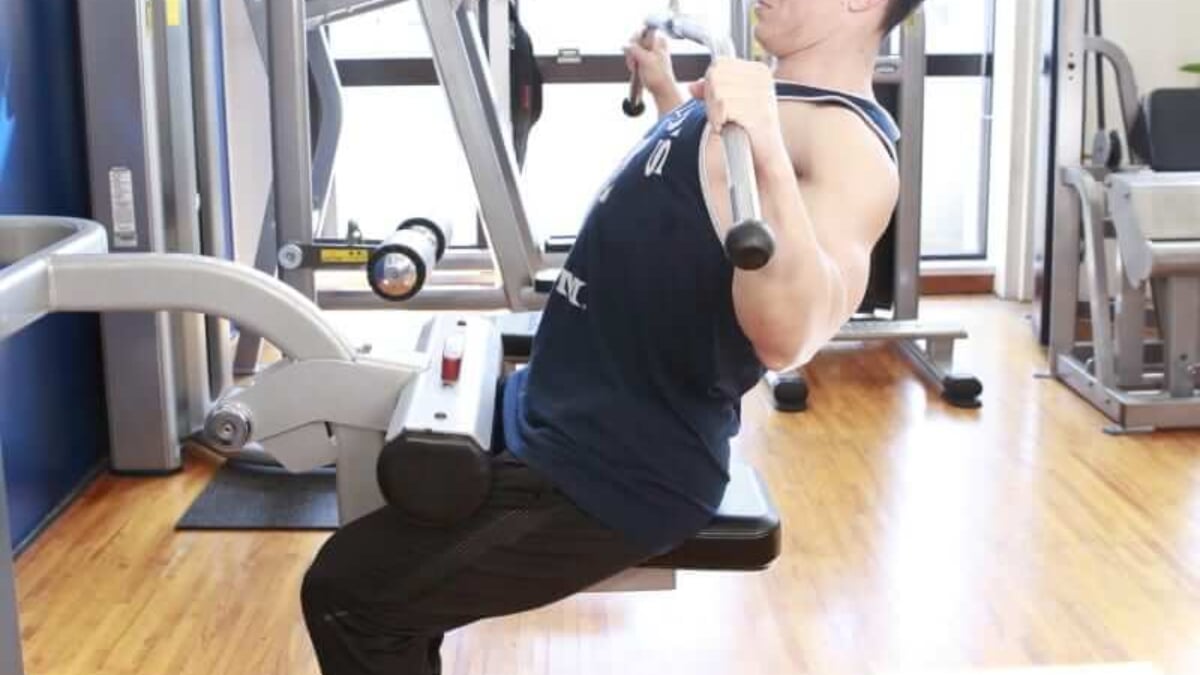 どのバーを使うべき？ジムに置いてあるケーブルアタッチメントは身体の