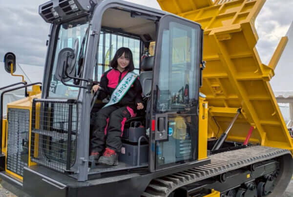 ミス日本みどりの大使・佐塚こころさん