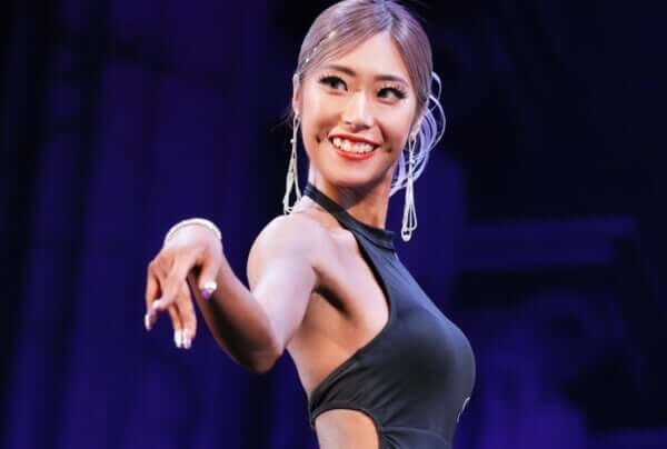 山崎真菜さん