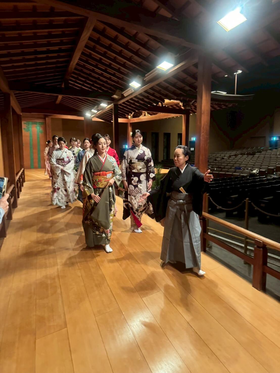 伝統文化を学ぶミス日本ファイナリスト