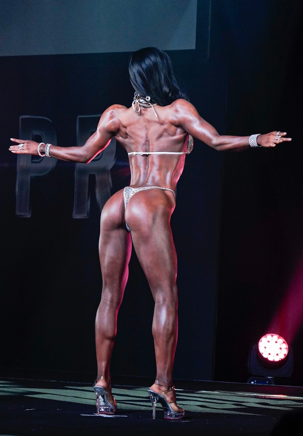 射手矢味香さん