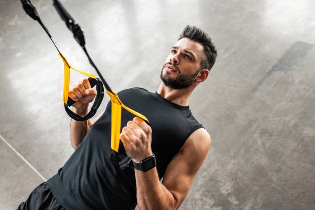 「ウォーミングアップは必要?適切なインターバルは?ストレッチはいつ?」基本を知れば効果が変わる!知っているようで知らなかった筋トレ基礎知識